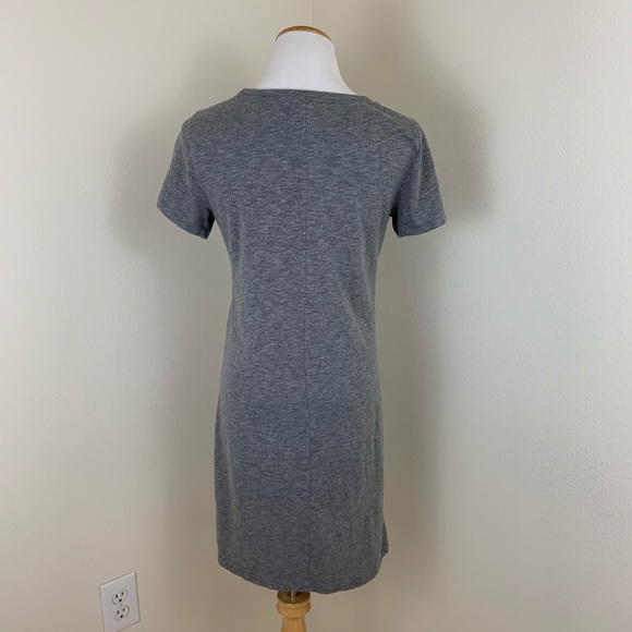 ✨5 FOR $25✨  Old Navy Gray Cotton Short Sleeve T-Shirt Dress - Picture 3 of 7